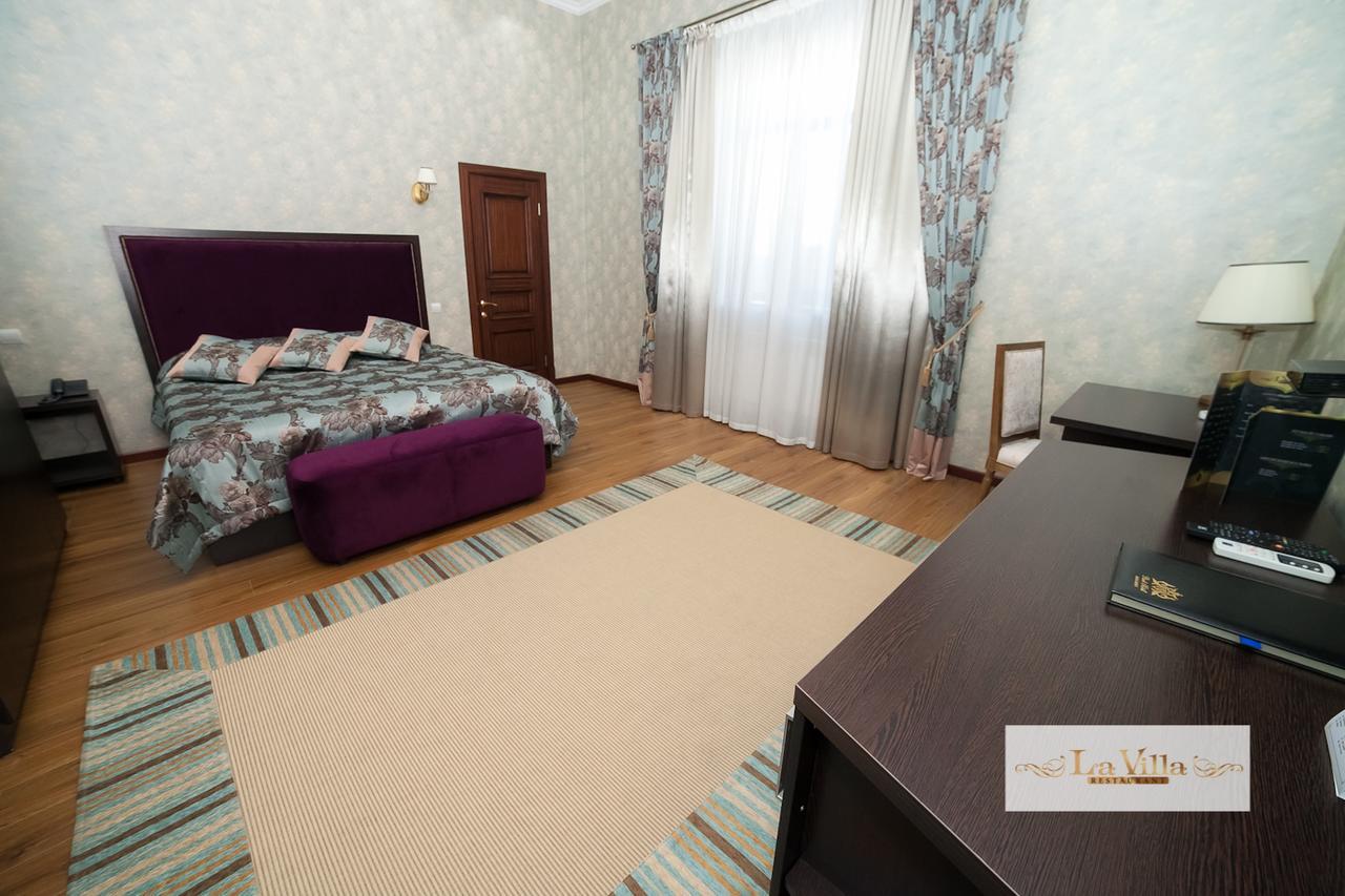 Park Hotel Karagandy Eksteriør bilde